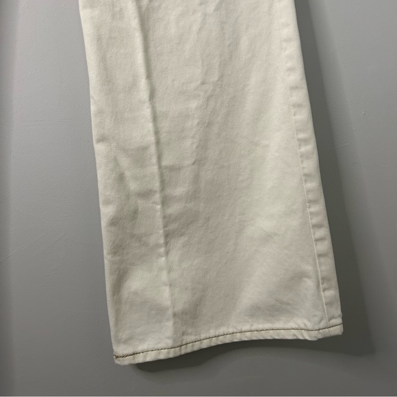 Levi’s 70s High Flare Jeans in 77 Sunny Cream - Picture 8 of 11